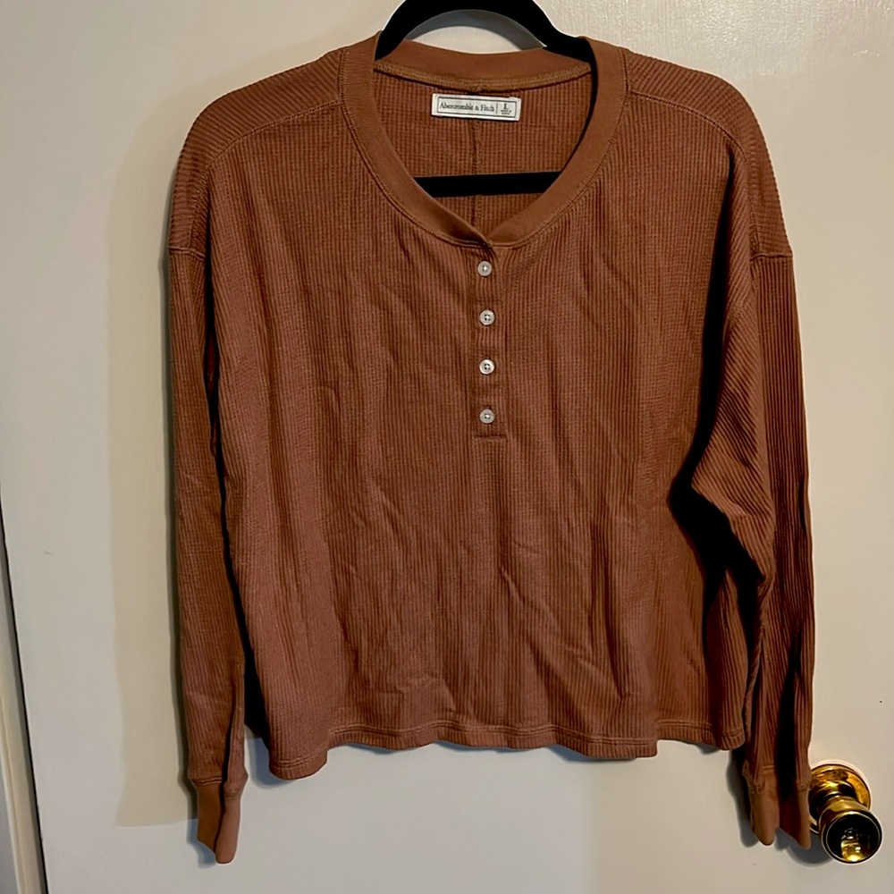 Long sleeve waffle henley
